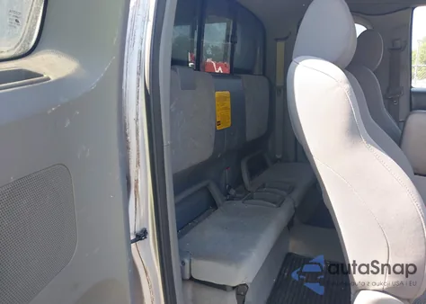 2008 Toyota Tacoma Base V6 из США, поврежденный, VIN 5TEUU42N68Z513089